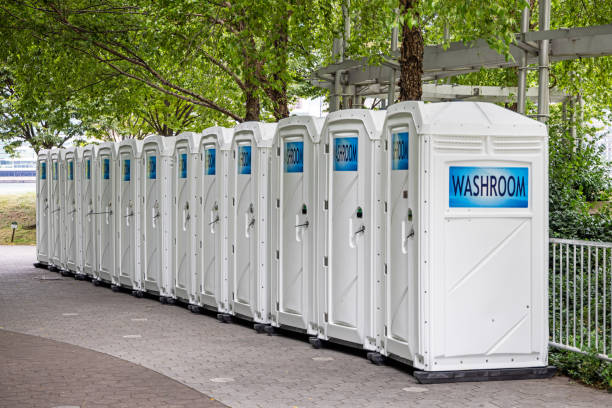 Portable bathroom rental in Eldorado, IL