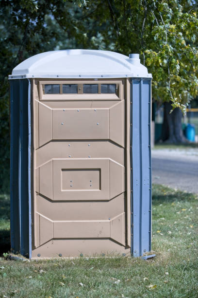 Portable restroom solutions in Eldorado, IL